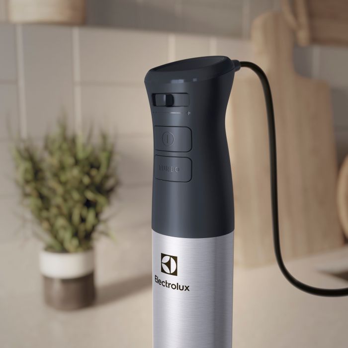 Блендер ручний Electrolux E5HB2-8SS