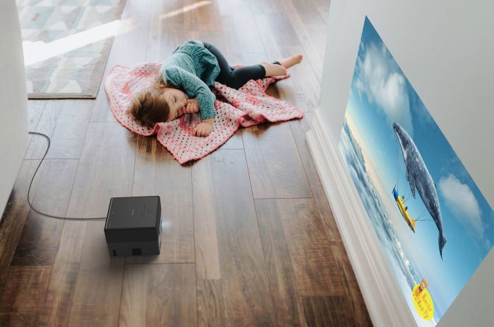 Проектор Epson EF-12 (3LCD, FHD, 1000 lm, LASER) Android TV