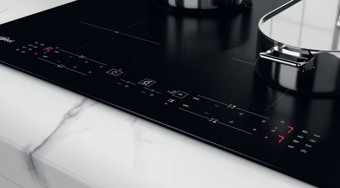 Варильна поверхня Whirlpool індукційна, 60см, розширена зона, чорний