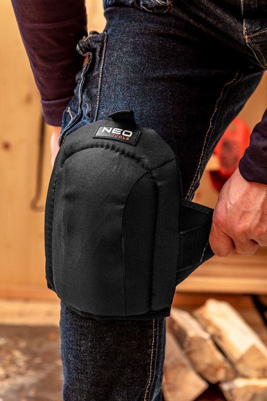 Наколінники захисні Neo Tools, м’яка тканинна подушка, поліестер 600 D, міцність на прокол 100 Н, категорія 1