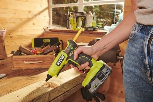 Пістолет клейовий Ryobi RGL18-0 акумуляторний ONE+,18В, стрижні 11/12 мм, 2 режими 200/130 град., solo (без АКБ та ЗУ)