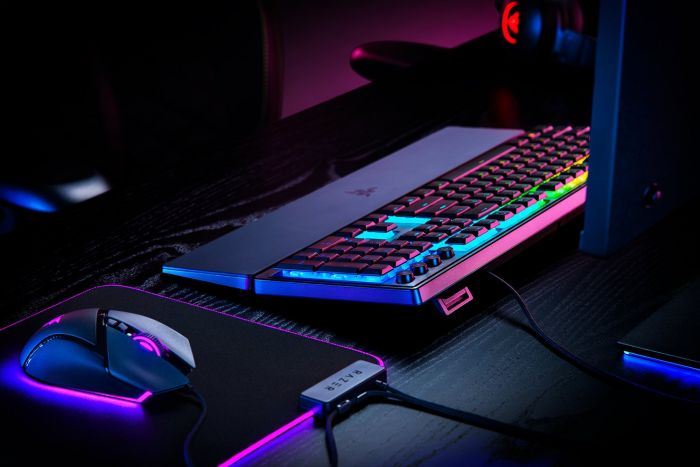 Клавіатура Razer Ornata V3 RGB 104key Mecha-Membrane Switch USB RU Black