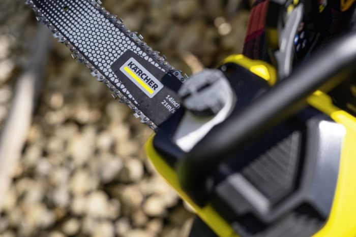 Комплект ланцюгова пила Karcher CNS 18-30 Battery, 18В, швидкозарядний комплект, акб 18В 5Ач