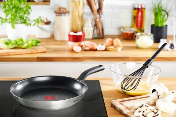 Набір сковорідок Tefal Comfort Max 24, 28см, покриття Titanium, індукція, Thermo-Spot, нерж.сталь