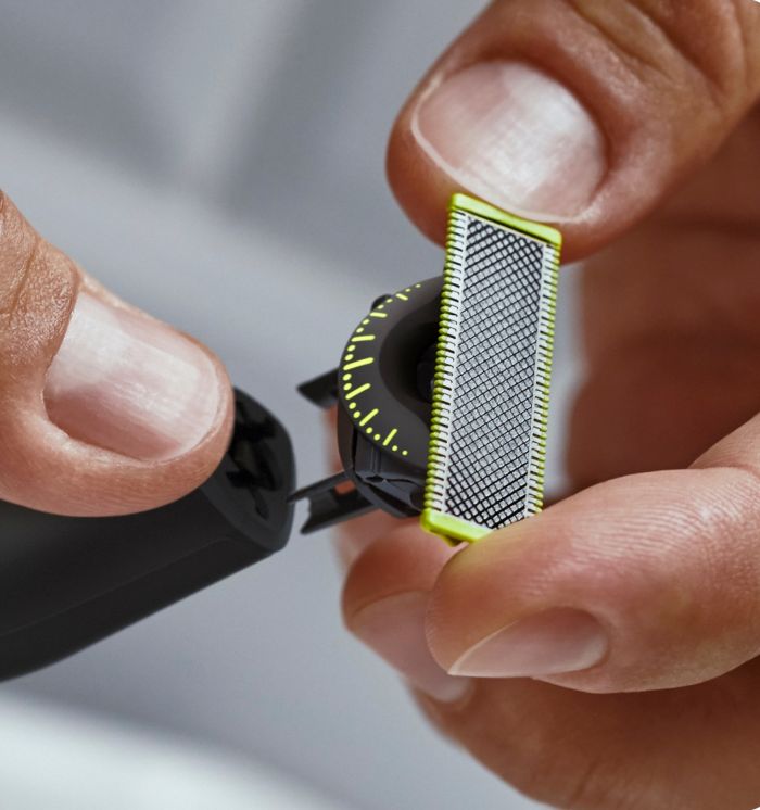 Електростанок Philips OneBlade QP6541/15 (2в1)