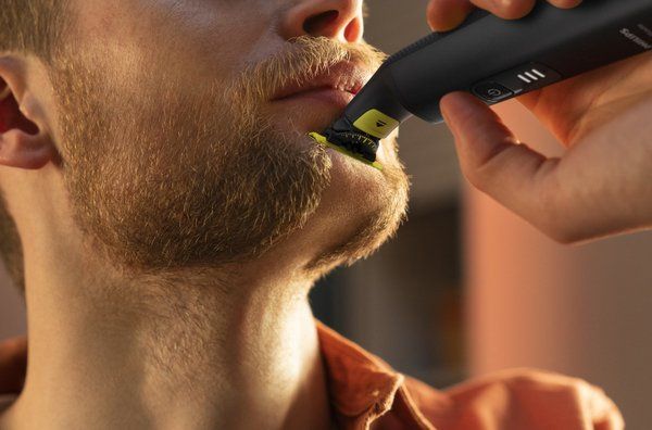 Електростанок Philips OneBlade QP6541/15 (2в1)