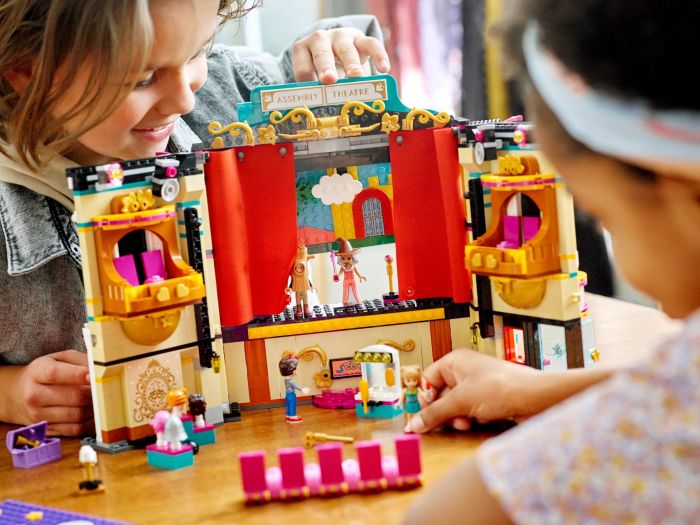 Конструктор LEGO Friends Театральна школа Андреа