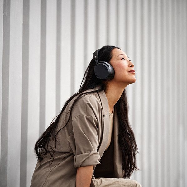 Навушники Sennheiser Momentum 4 Over-Ear ANC White