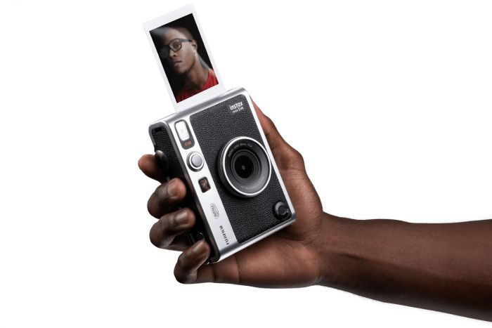 Фотокамера миттєвого друку Fujifilm INSTAX MINI EVO