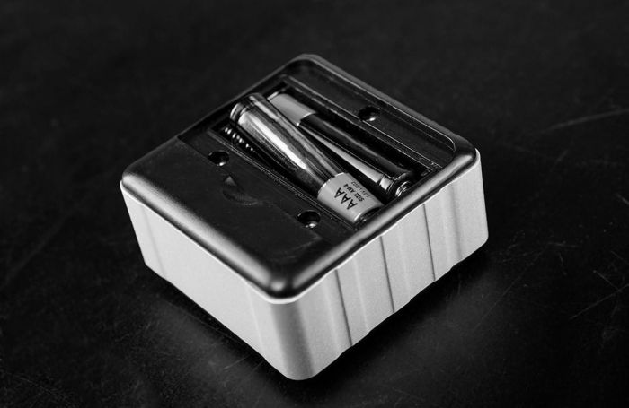 Кутомір цифровий NEO, РК дисплей, 2 функції REF та HOLD, 4 одиниці вимірів, точність виміру ±0.1°, магніт в основі, 2хAAA