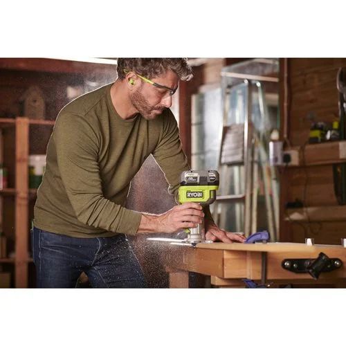 Фрезер кромковий Ryobi RTR18-0, ONE+ 18В, 1/4?, мікрорегулювання, LED підсвічування (без АКБ та ЗУ)