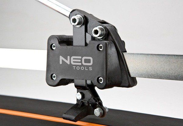 Плиткоріз Neo Tools, робоча частина 600х600 мм, амортизуюча робоча поверхня