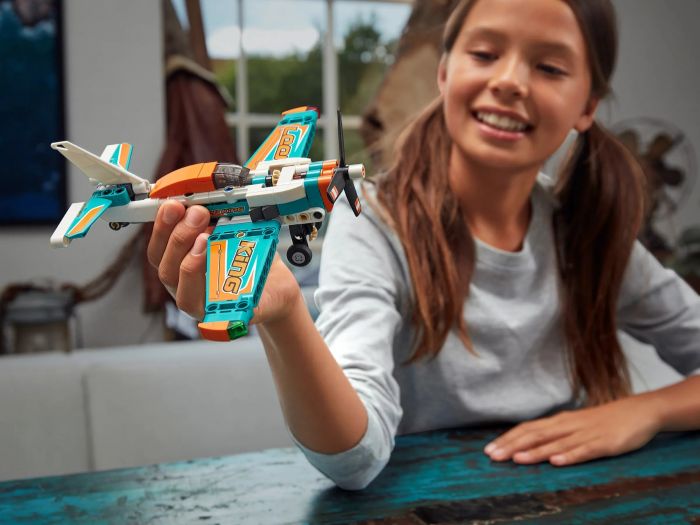 Конструктор LEGO Technic Спортивний літак