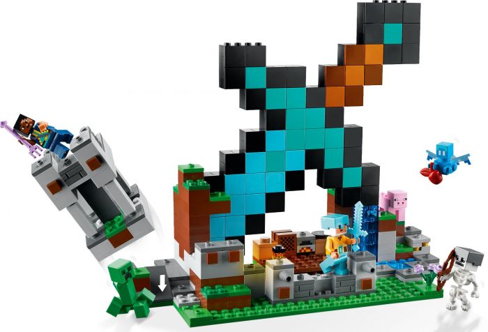 Конструктор LEGO Minecraft Форпост із мечем