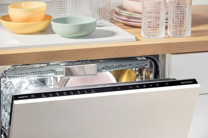 Посудомийна машина Gorenje GV693C60XXL вбудовувана, 16компл, інверторн, A+++, 60см, TotalDry, 3 кошики, білий