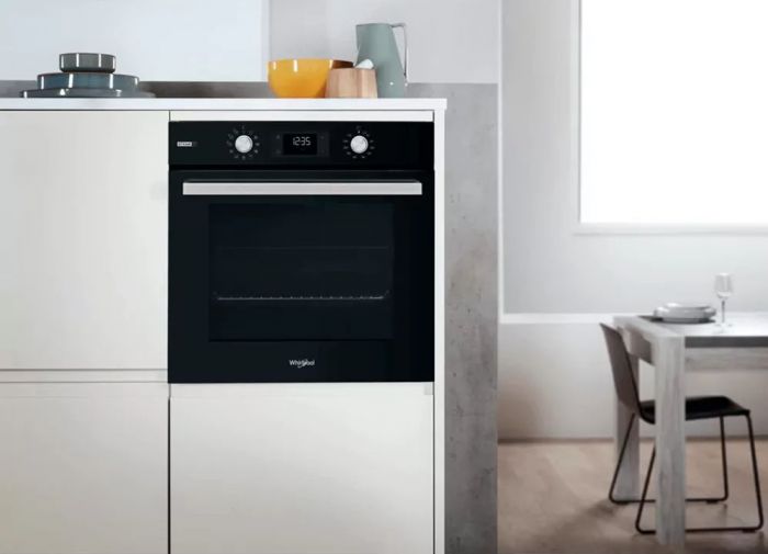 Духова шафа Whirlpool електрична, 71л, A+, дисплей, конвекція, телескопічні напрямні, пара, чорний