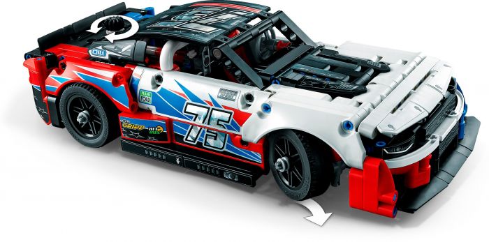 Конструктор LEGO Technic NASCAR Next Gen Chevrolet Camaro ZL1