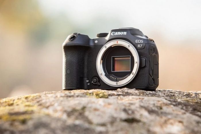 Цифр. фотокамера Canon EOS R7 + RF-S 18-150 IS STM