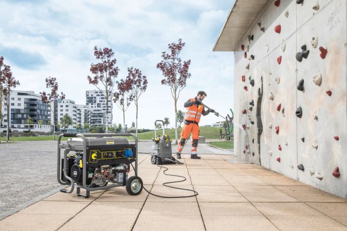 Генератор Karcher PGG 6/1 бензиновий, 230В, електростарт, max 5.5кВт, 13л.с., AVR + Мінімийка високого тиску Karcher K5, 145 бар, 2.1кВт