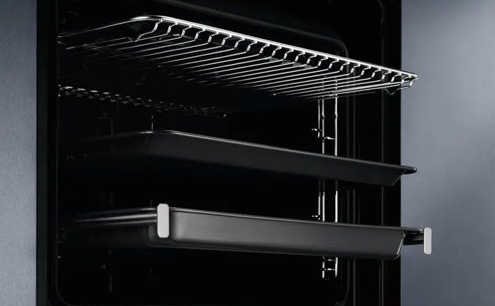 Духова шафа Electrolux електрична, 65л, A+, дисплей, конвекція, піроліз, телескопічні напрямні, чорний+нерж