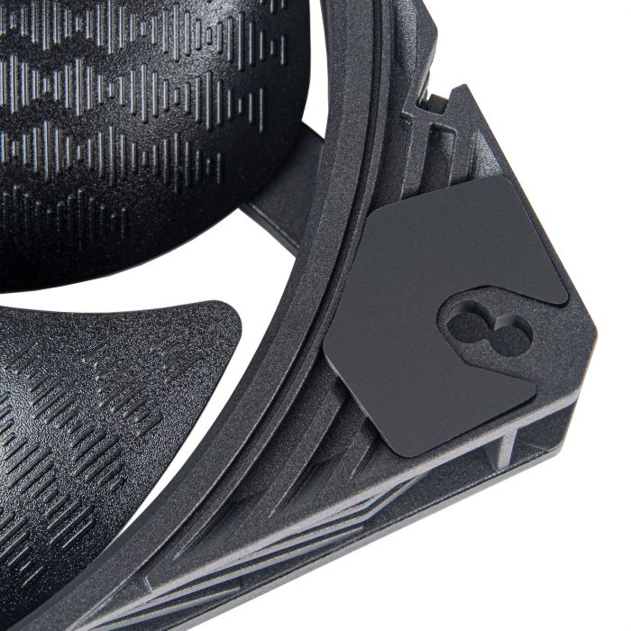 Корпусний вентилятор SilverStone Shark Force SF140B, 140mm, 2200rpm, 4pin PWM, 38.3dBa