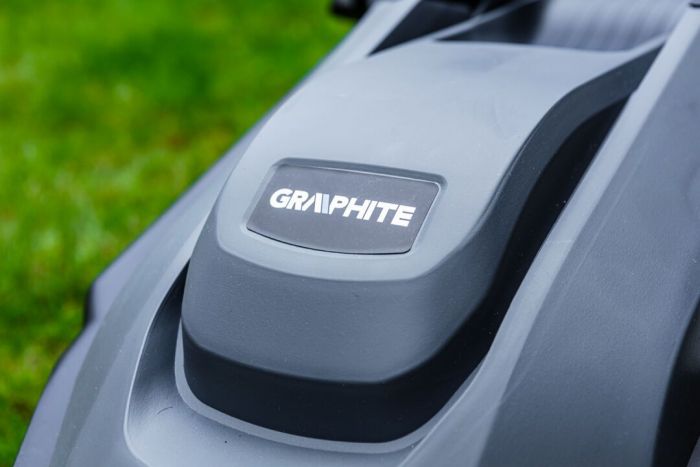 Газонокосарка GRAPHITE, 2000Вт, 43см, 45л, 20-70мм, 14кг