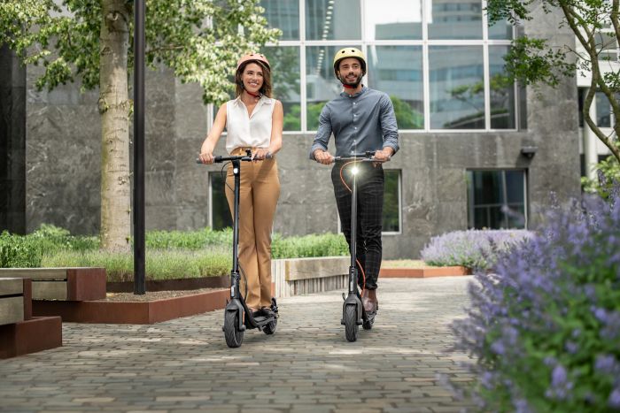 Електросамокат Segway-Ninebot F25E II, чорний