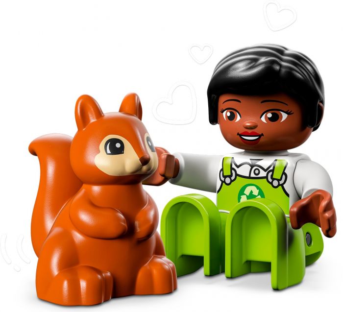 Конструктор LEGO DUPLO Town Вітрова турбіна та електромобіль