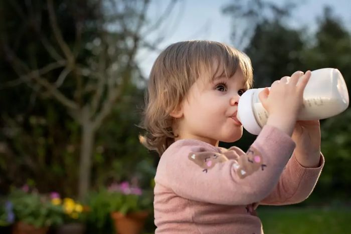 Пляшечка Philips Avent для годування Natural Природний Потік, 330 мл.1 шт.