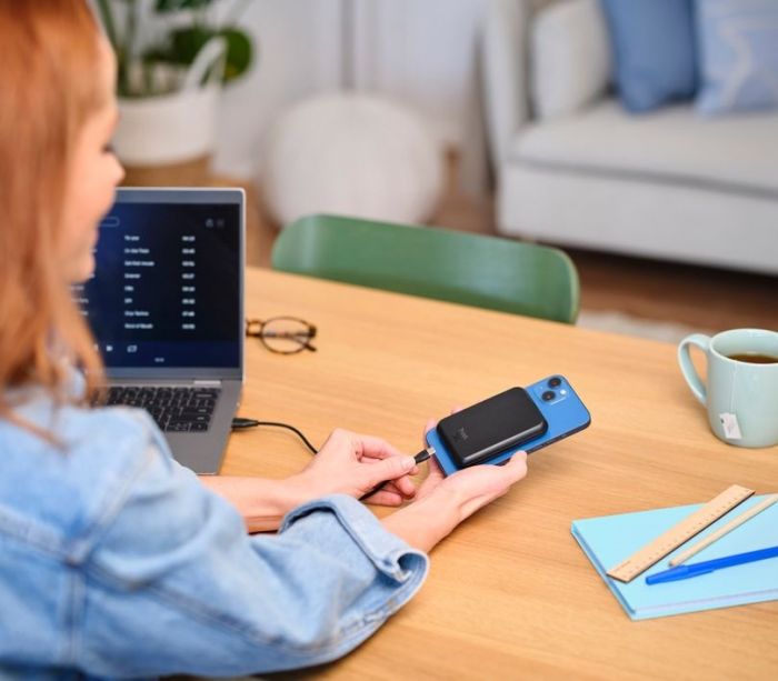 Акумулятор портативний літій-іонний Trust Magnetic WL 5000 mAh Black