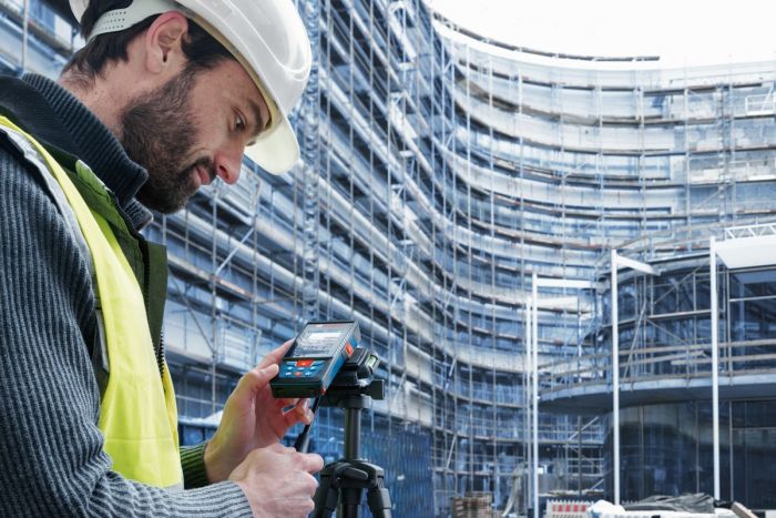 Далекомір лазерний Bosch Professional GLM 150-27 C, ±1.5 мм, 0.08–150м, 0-360°, Bluetooth, чохол, 0.21кг
