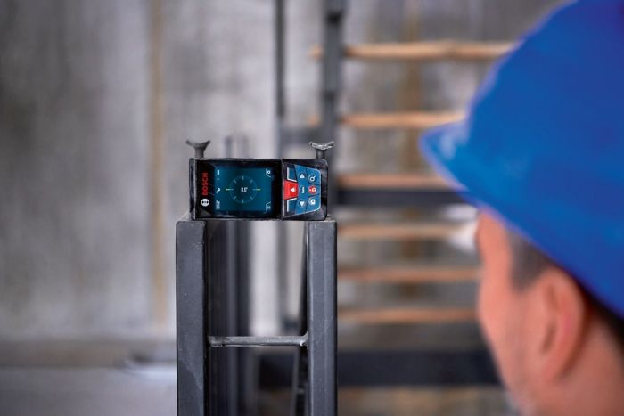 Далекомір лазерний Bosch Professional GLM 150-27 C, ±1.5 мм, 0.08–150м, 0-360°, Bluetooth, чохол, 0.21кг