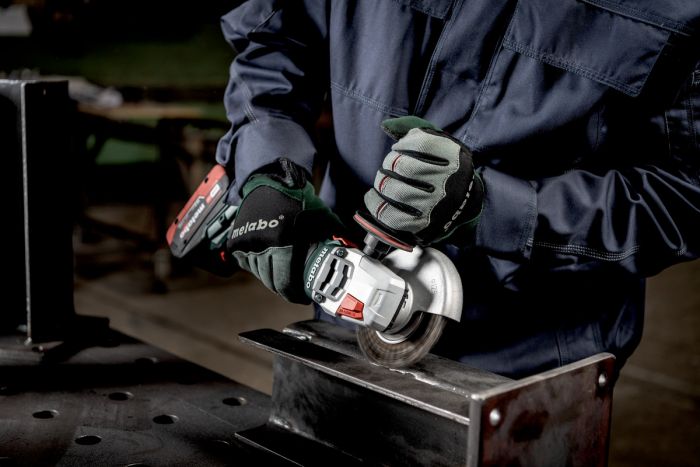 Шліфмашина кутова акумуляторна Metabo WVB 18 LT BL 11-125 Quick, 125мм, 18В 2*5.5Ач, 2800-10000об/хв, М14, 1.8кг
