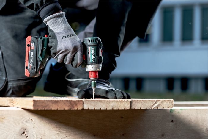Шурпокрут-дриль Metabo BS 18 L BL Q, акумуляторний, 18В, 0-550/0-1850об/хв, патрон 1.5-13мм, 25/60Нм, безщітковий, 0.92кг, без АКБ та ЗП
