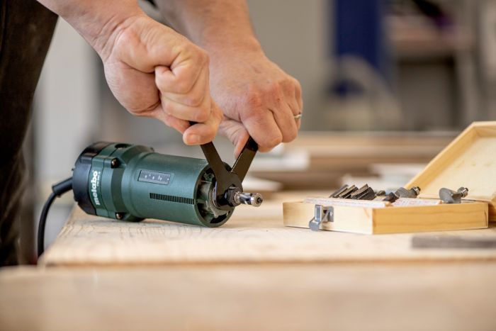 Фрезер Metabo FM 500-6, 500Вт, 6мм, 32000об/хв, висота ходу 40мм, 1.3кг
