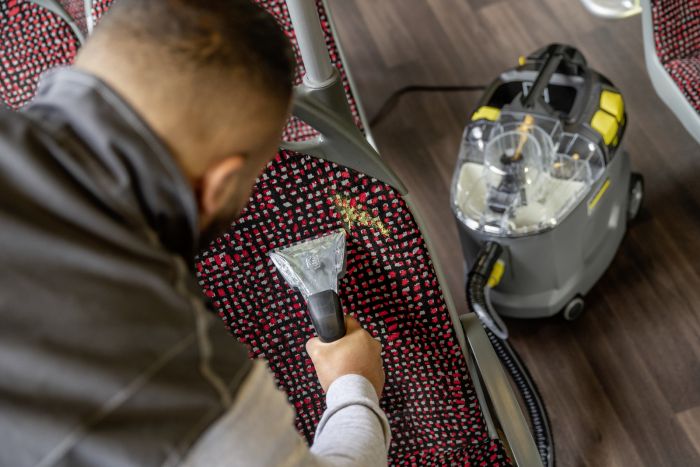 Пилосос миючий Karcher Puzzi 8/1 професійний