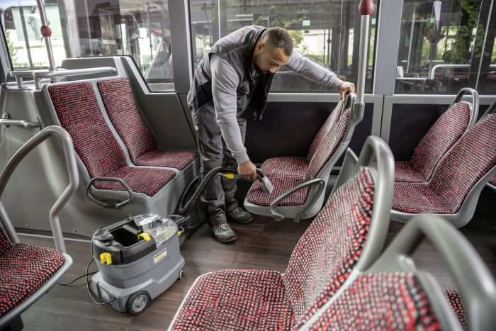 Пилосос миючий Karcher Puzzi 8/1 професійний