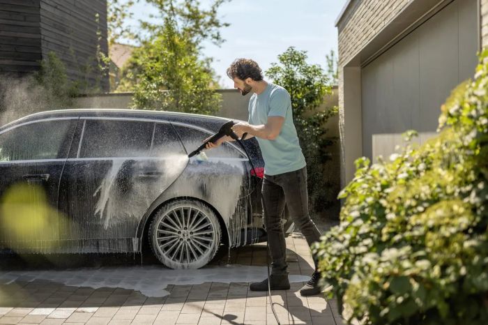 Комплект Karcher газонокосарка LMO 18-33 + триммер LTR 18-25+ швидкозарядний комплект 2,5 Ач + акумулятор 2.5Ач