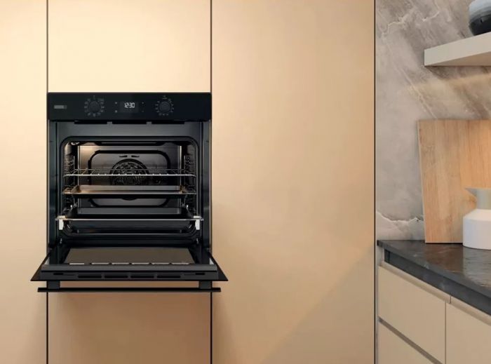 Духова шафа Whirlpool електрична, 71л, A+, дисплей, конвекція, телескопічні напрямні, пара, чорний