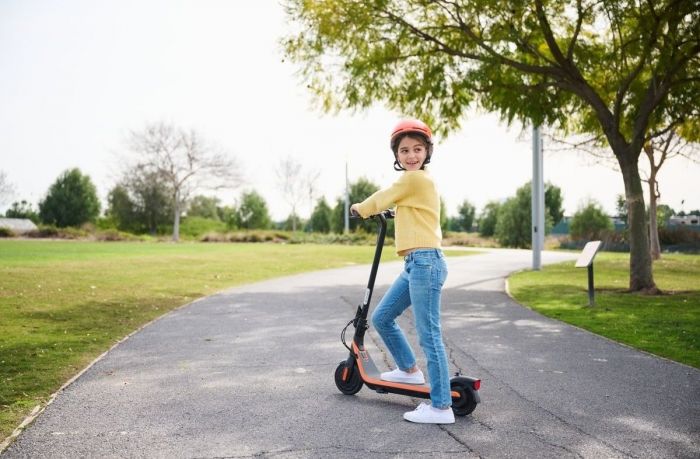 Електросамокат Segway-Ninebot дитячий C2, помаранчевий