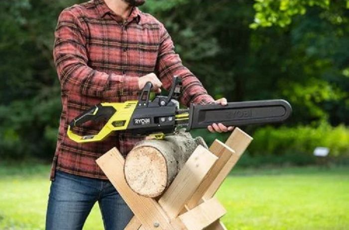 Пила ланцюгова акумуляторна Ryobi RY36CSX40B-0, MAX POWER 36В, шина 40см Oregon, безщіткова, бічний двигун, (без АКБ та ЗУ)