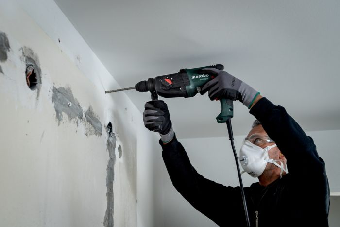 Перфоратор Metabo KHE 2245, 750Вт, SDS-plus, 2.2Дж, 3 режими, 0-1500об/хв, 2.7кг