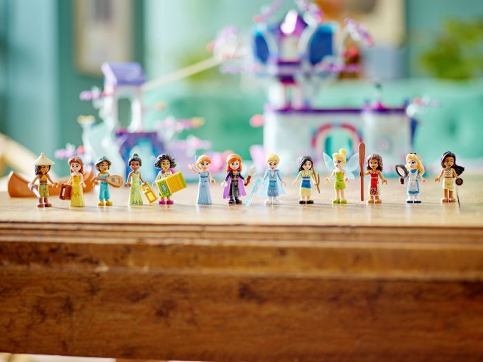 Конструктор LEGO Disney Зачарований будиночок на дереві