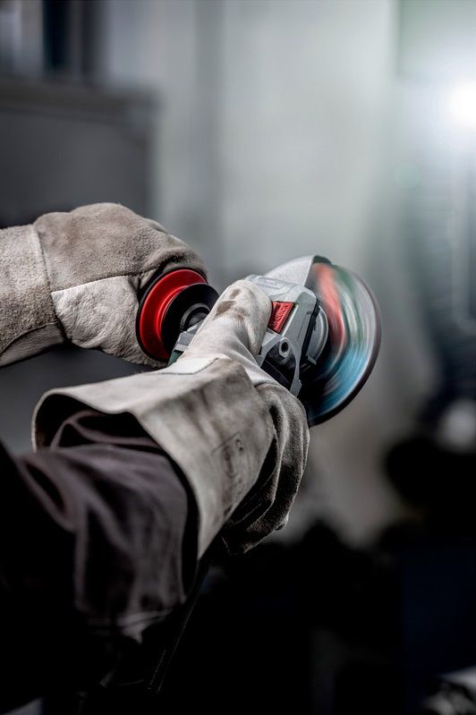 Шліфмашина кутова Metabo WEV 19-125 Q M-BRUSH, 125мм, 1900Вт, 2800-11000об/хв, М14, 2.5кг