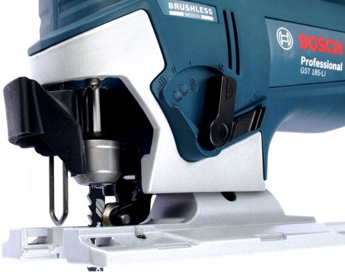 Лобзик Bosch GST 185-LI, акумуляторний 18В, хід 26мм, 0-3500 об/хв, 2.4 кг, без АКБ та ЗП