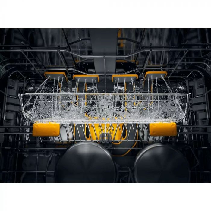 Посудомийна машина Whirlpool вбудовувана, 15компл., A+++, 60см, дисплей, 3й кошик, білий
