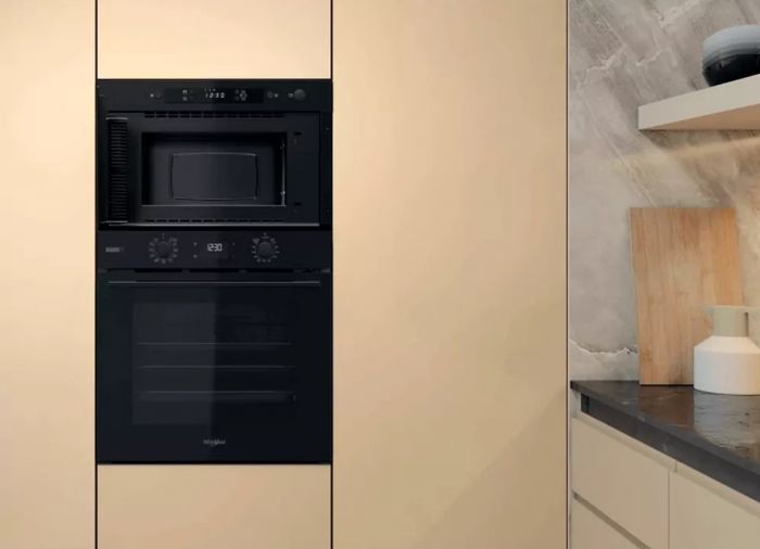 Мікрохвильова піч Whirlpool вбудована, 22л, електронне упр., 750Вт, дисплей, чорний