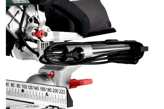 Пила торцювальна Metabo KGS 216 M з протяжкою, 1200Вт, диск 215мм, пропил 70/40мм, 13/4кг