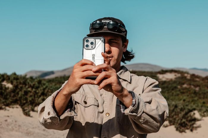 Чохол UAG для Apple iPhone 15 Pro Plasma, Ice