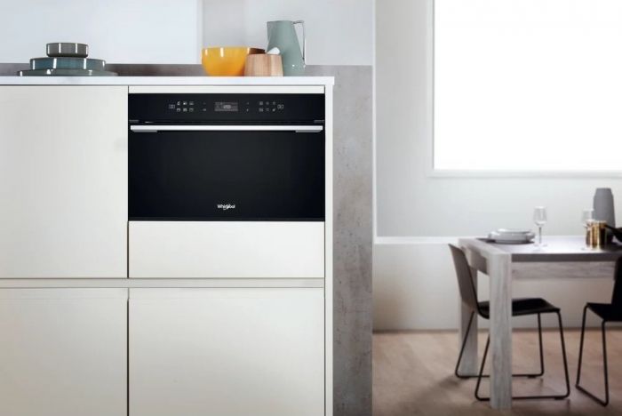 Мікрохвильова піч Whirlpool вбудовувана, 31л, електронне упр., 1000Вт, гриль, дисплей, чорний